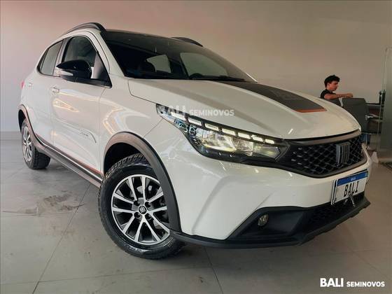 FIAT ARGO 1.3 FIREFLY FLEX TREKKING CVT FIAT ARGO 1.3 FIREFLY FLEX TREKKING CVT